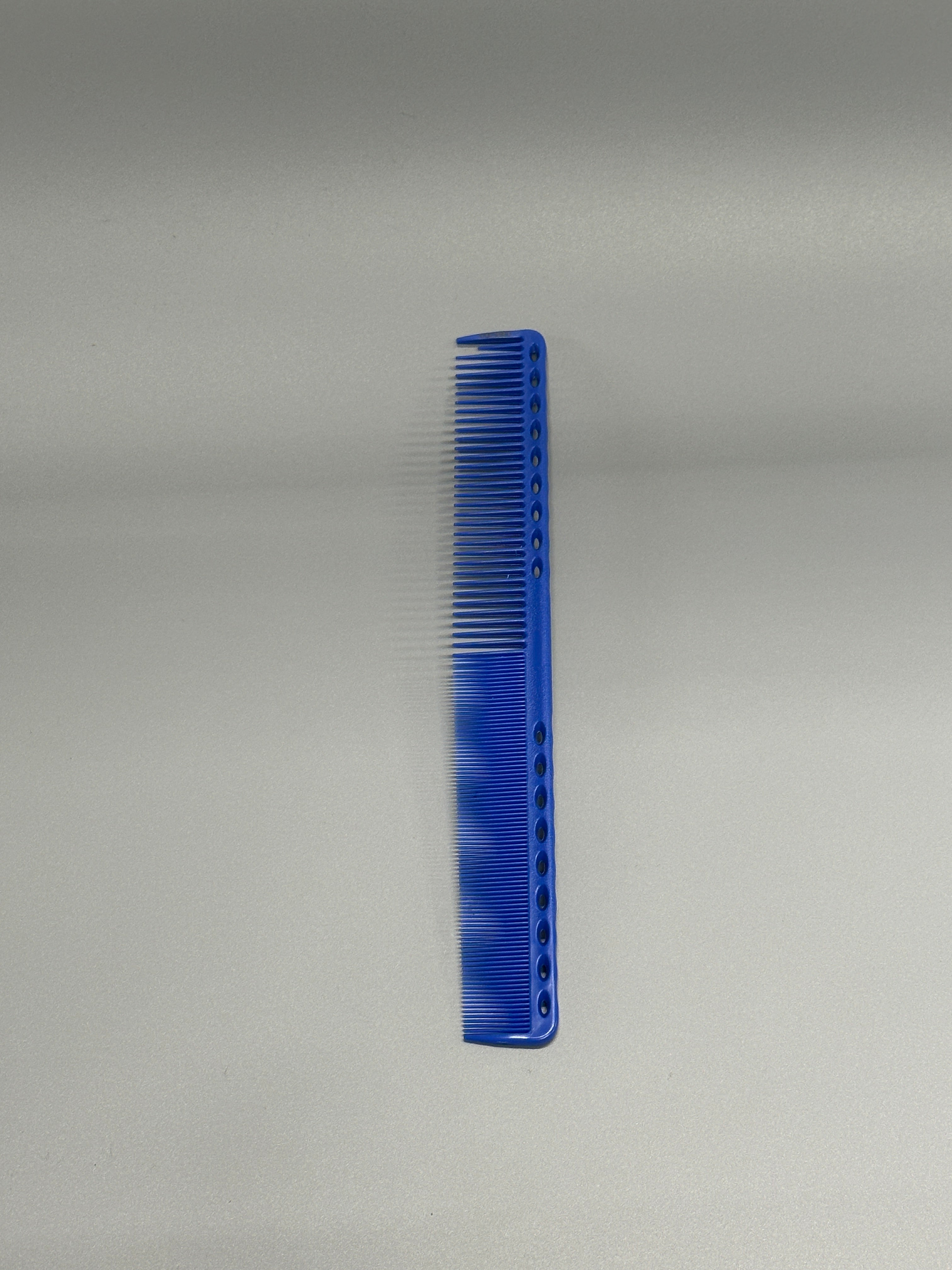 CUTTING COMB - BLUE 21CM