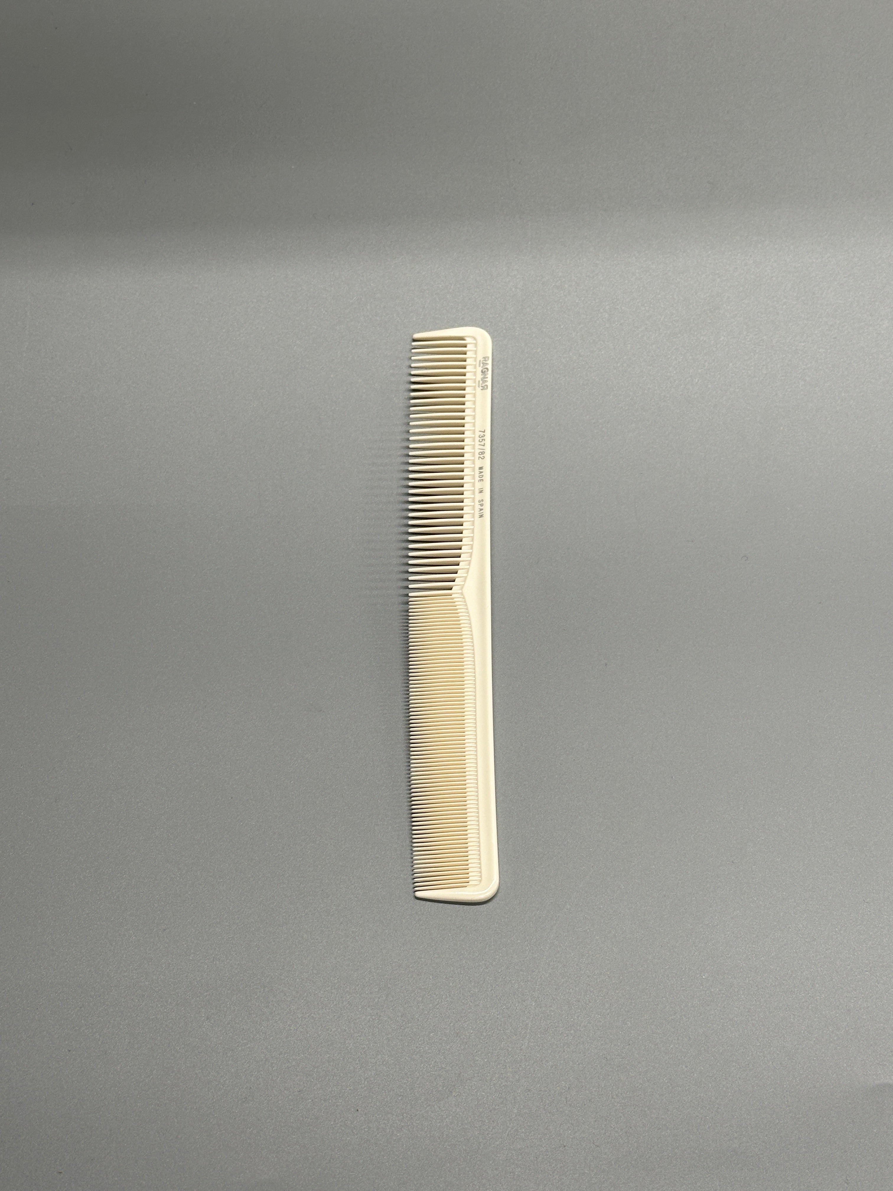 RAGNAR CUTTING COMB - WHITE 18CM